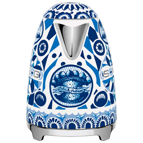 Bouilloire électrique de style années 50 de Smeg - 1,7 L - Collection Dolce & Gabbana - Bleu Méditerranée