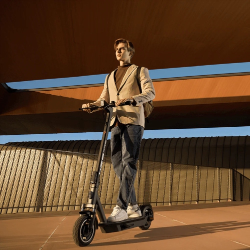 Refurbished Yadea KS6 Pro 800W Peak Power 20mph Electric Scooter