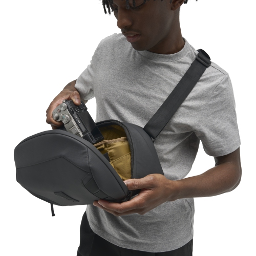 Nomatic McKinnon Sling - 8L - Black