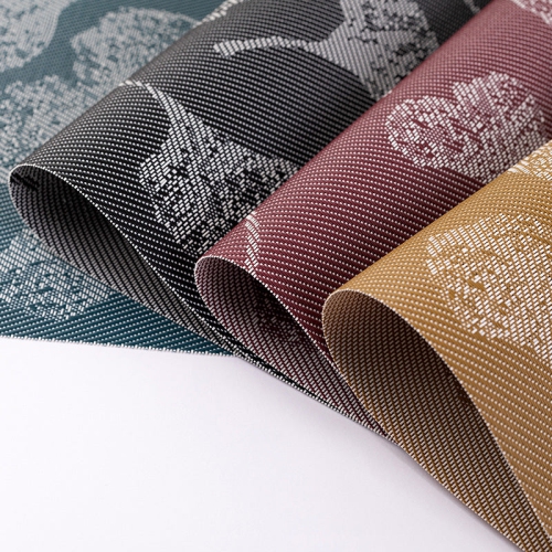 Napperons Maroon Bloom de PANDACO