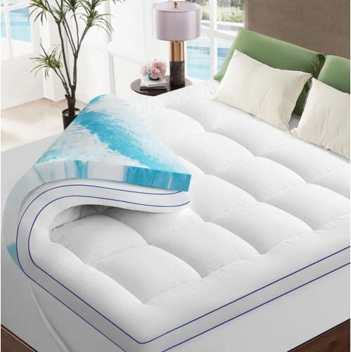 Image 1 de 7.. Surmatelas double couche 3&nbsp;po, gel 2&nbsp;po et couvre-matelas rafraîchissant 1&nbsp;po à plateau-coussin, soutien moyen