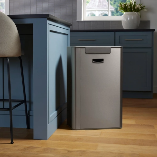 Image 1 of 5.. Kohler 47L Curved Step Trash Can