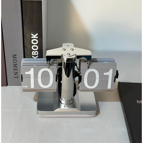 Premium Stainless Steel Flip Clock - Auto Page-Turning Function, Elegant Retro Style, Perfect Business Gift & Home Decoration Accessory