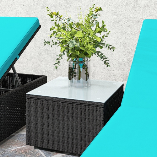 Ensemble 3 pièces chaises longues Outsunny, table d'appoint, lit d'extérieur en rotin synthétique, coussin toutes saisons, turquoise pâle
