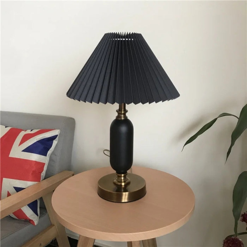 Retro bedroom bedside table lamp, disassembled KD lampshade, living room and bedroom decorative night light, creative pleated table lamp, office