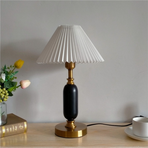 Retro bedroom bedside table lamp, disassembled KD lampshade, living room and bedroom decorative night light, creative pleated table lamp, office