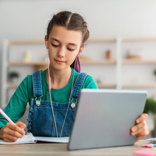 Écouteurs boutons SoundForm de Belkin avec connecteur USB-C - Rose