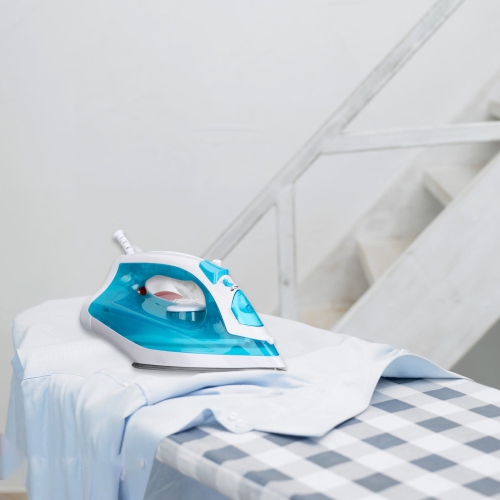 2200W Professional Steam Iron - Scratch-resistant, Comfortable Grip, Fast Heating, Drip-proof, Handheld Clothes Iron for Cotton/Silk/Polyester