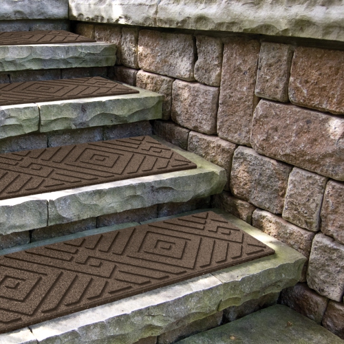 Garden Central 10" x 36" Diamond Weave Stair Tread in Earth Brown, 4-pack, Made from recycled materials