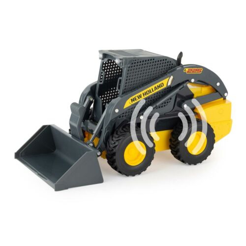 1:16 New Holland L225 Skid Steer Loader w/ Accessories