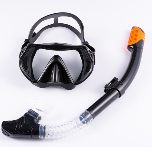 snorkeling two-piece set Tempered glass diving goggles + full dry breathing tube Anti-wave and anti-fog Ergonomic design Silicone mouthpiece Easy to
