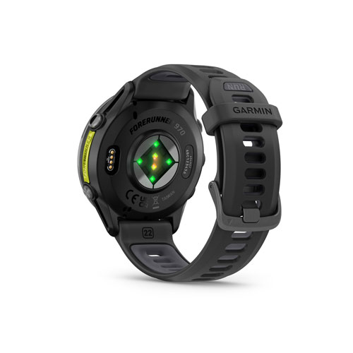 Montre intelligente Bluetooth de 47 mm Forerunner 970 de Garmin pour la course - Noir/Noir titane