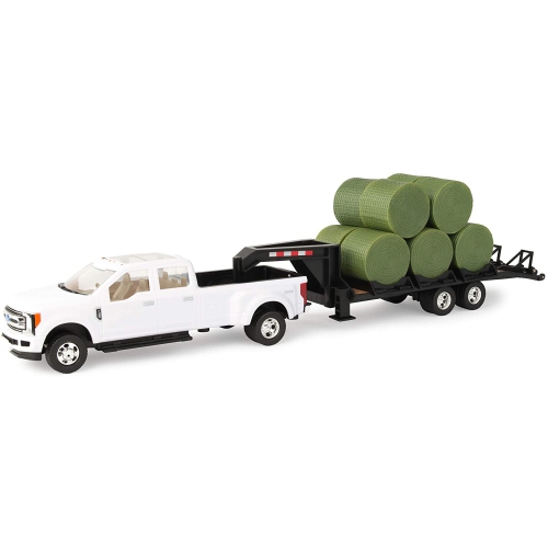 TOMY  1:32 2017 Ford F-350 Pickup And Gooseneck Trailer With Bales