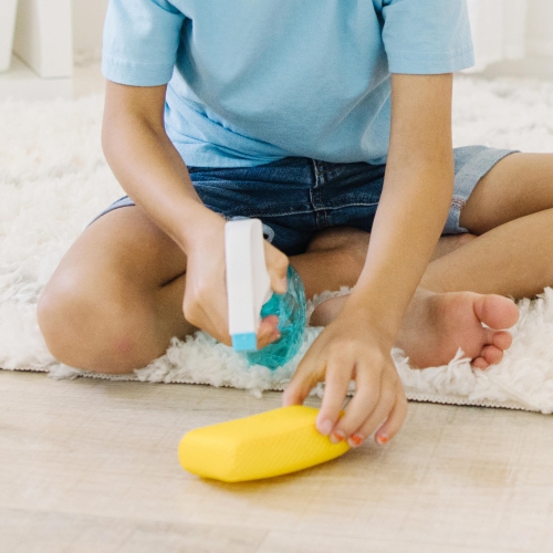 Melissa & Doug Deluxe Sparkle & Shine Cleaning Play Set