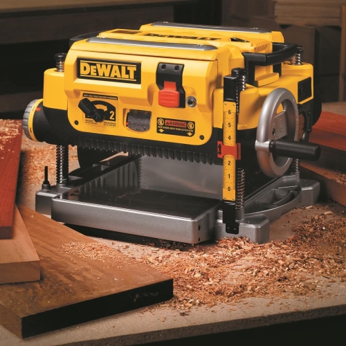 Raboteuse à deux vitesses DeWALT DW735X, 13 po