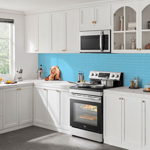Cuisinière électrique autonome 6,3 pi³ 30 po de Midea (MER30B14ASTC) - Acier inoxydable