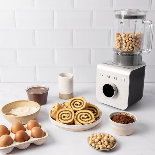 Smeg High Performance 1.5L1400-Watt Stand Blender - White