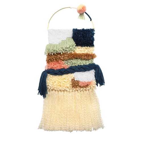 Craft Crush DIY Latched Wall Hanging