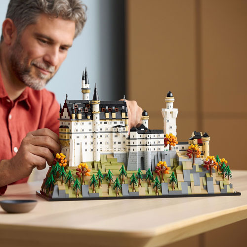 LEGO Architecture: Neuschwanstein Castle - 3455 Pieces