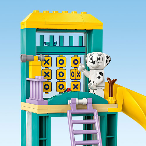 LEGO Bluey: Playground Fun with Bluey and Chloe - 104 Pieces (11201)