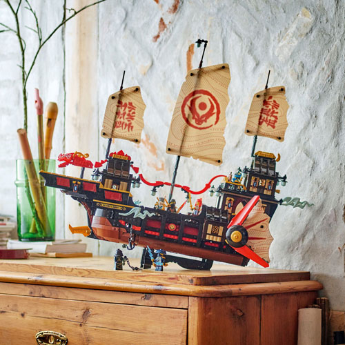 LEGO Ninjago : Le QG du temple des ninjas - 2387 pièces