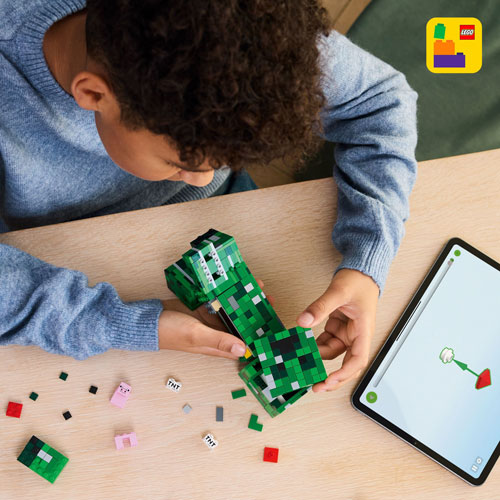 LEGO Minecraft: The Creeper - 665 Pieces