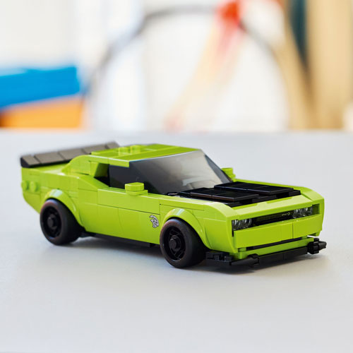 LEGO Speed Champions : La voiture sport Dodge Challenger SRT Hellcat - 390 pièces