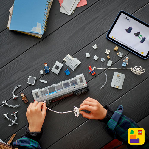 LEGO Marvel: Spider-Man vs. Doc Ock Subway Train Scene - 393 Pieces