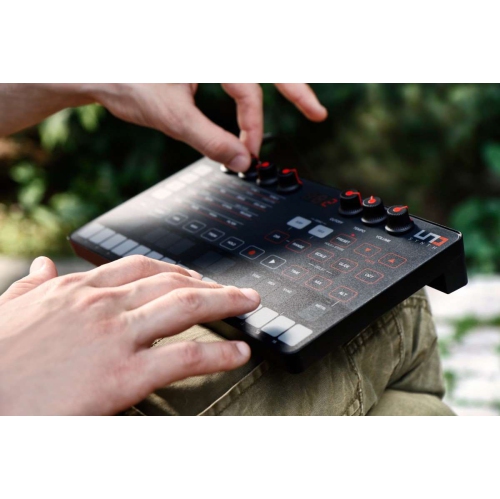Open Box - IK Multimedia UNO Synth portable monophonic real analog synthesizer with sequencer, arpeggiator and more