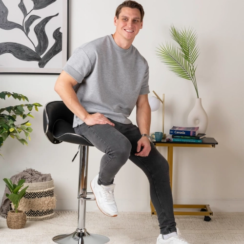 Comfy Goods Modern Leather Dining Chair – Stylish & Comfy - Black