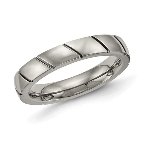 GEM AND HARMONY  Mens 4MM Titanium Grooved Band Ring (4.00Mm) In Multicolor