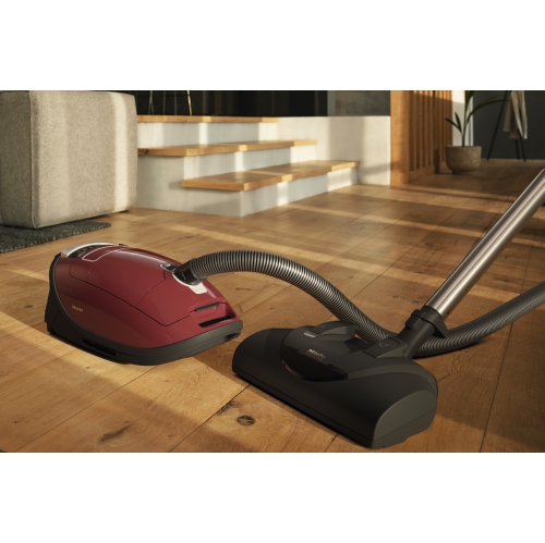 Open Box - Miele Complete C3 Cat & Dog PowerLine - SGEE0