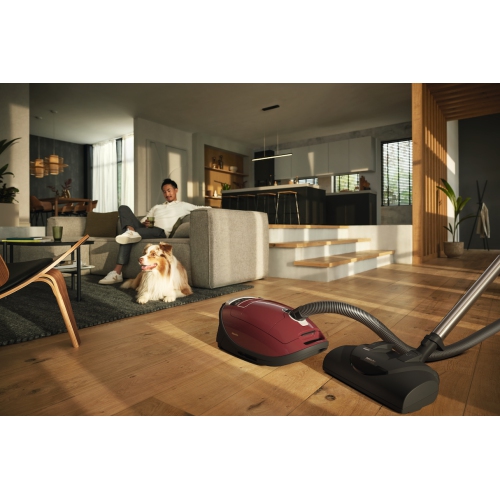 Open Box - Miele Complete C3 Cat & Dog PowerLine - SGEE0