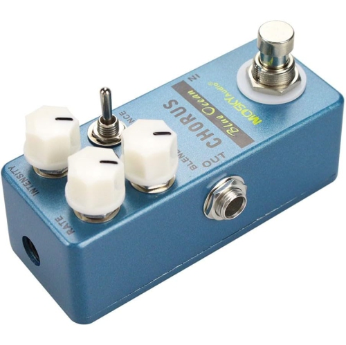 Dual-mode professional chorus effects pedal | Three-knob precision control | True bypass design | All-metal body | Portable