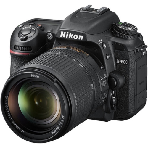 Appareil photo reflex numérique D7500 de Nikon avec objectif 18-140&nbsp;mm