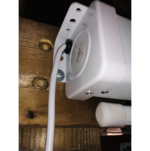 100-Inch Electric Projector Screen – Motorized Matte White Fiber Screen with Remote & Wall Control | 16:9 Indoor Home Theatre Display