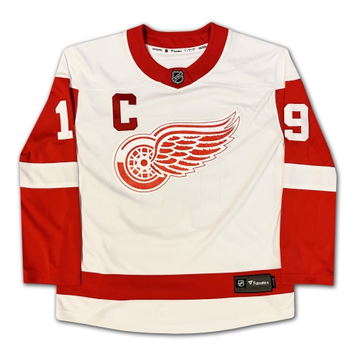 Steve Yzerman – Chandail de carrière Detroit White Elite Edition de 19 – signé