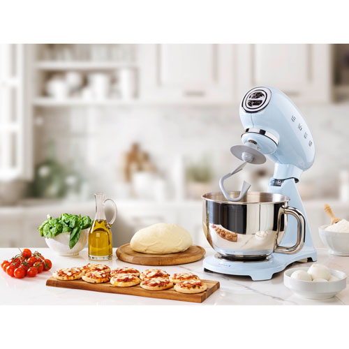 Smeg 50's Style Tilt-Head Stand Mixer - 5Qt - 800-Watt- Blue
