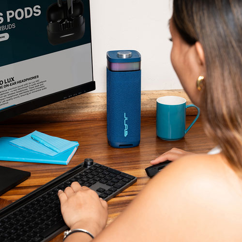 Haut-parleur de fête Bluetooth sans fil à l'épreuve des éclaboussures JBuds de JLab - Bleu marine