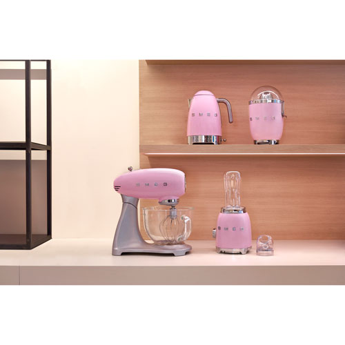 Mousseur à lait Années 50 de Smeg - Rose