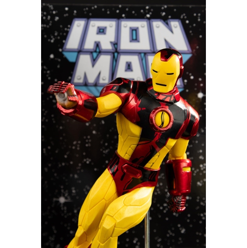 Marvel Iron Man 1:6th Scale Collectible with Scene & Comic McFarlane Toys