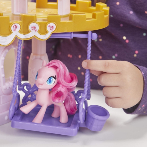Château de l'amitié My Little Pony comprenant les figurines Twilight Sparkle et Pinkie Pony Pie Pony