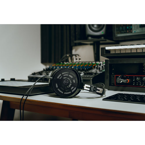 Casque de référence ouvert supra-auriculaire ATH-R30x d'Audio Technica - Noir