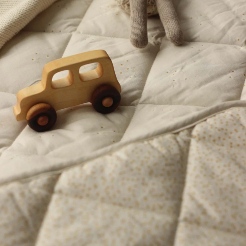 Tapis de jeu Stay & Play d'Avery Row - Chamomille sauvage