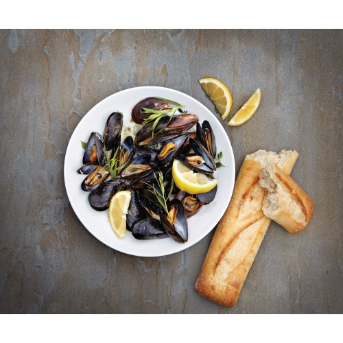 Outset 76495 Cast Iron Seafood and Mussel Pot with Lid for Empty Shells, 2.5 Quart