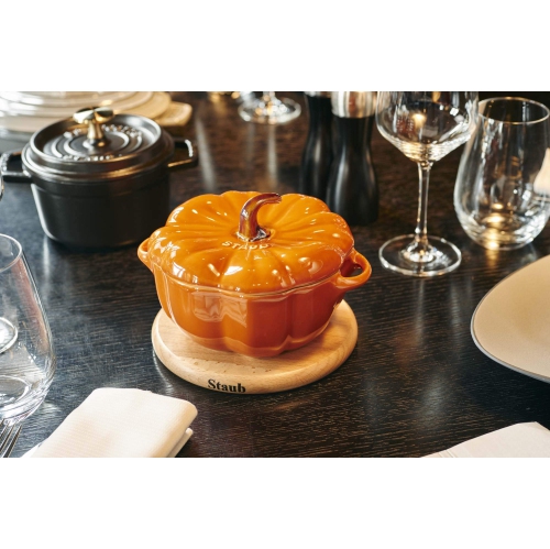 Staub 6" Round Magnetic Wood Trivet