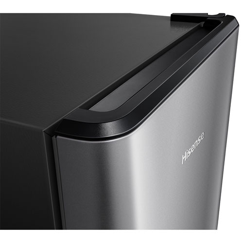 Hisense 6.3 Cu. Ft. Freestanding Bar Fridge (RC63C1GSE) - Silver