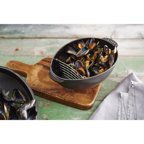 STAUB Specialities 2 L Cast Iron Oval Mussel Pot, Black