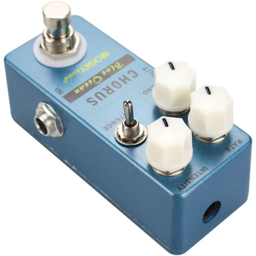 Dual-mode professional chorus effects pedal | Three-knob precision control | True bypass design | All-metal body | Portable