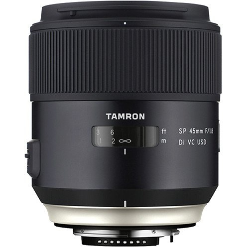 Objectif SP 45&nbsp;mm f/1,8 Di VC USD de Tamron pour Nikon F et accessoires (modèle international avec garantie de 2 ans